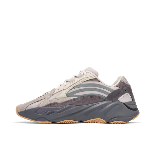 Yeezy boost clearance 700 harga